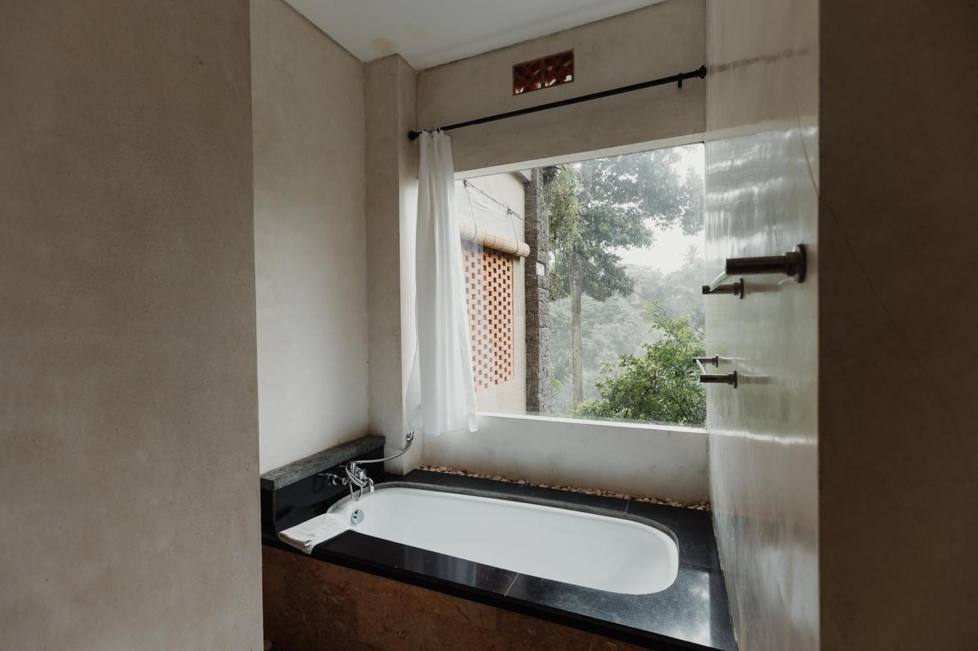 The Iyang 3* Ubud